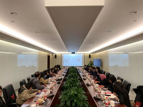 中國-東盟大數據技術與產業發展研討會代表團參觀數字企業體驗館